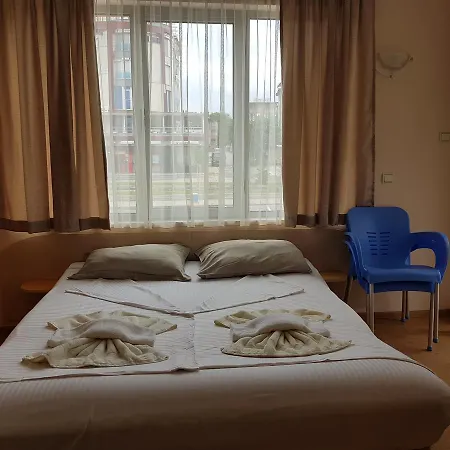בית הארחה Nikolovi פרימורסקו